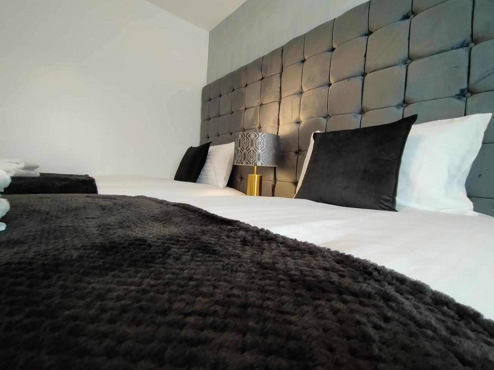Villa Sirius House - Sleeps 7, Driveway, Garden Crewe Exterior foto