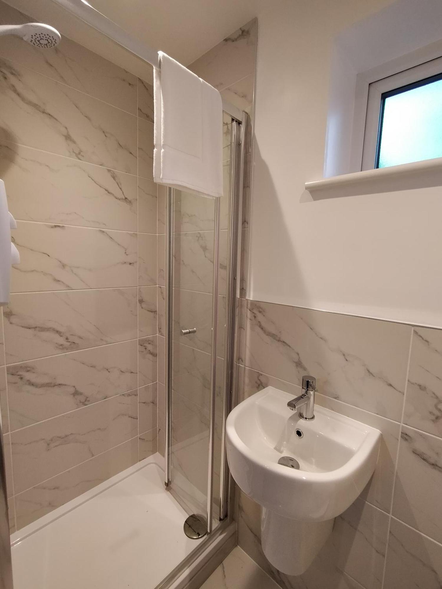 Villa Sirius House - Sleeps 7, Driveway, Garden Crewe Exterior foto