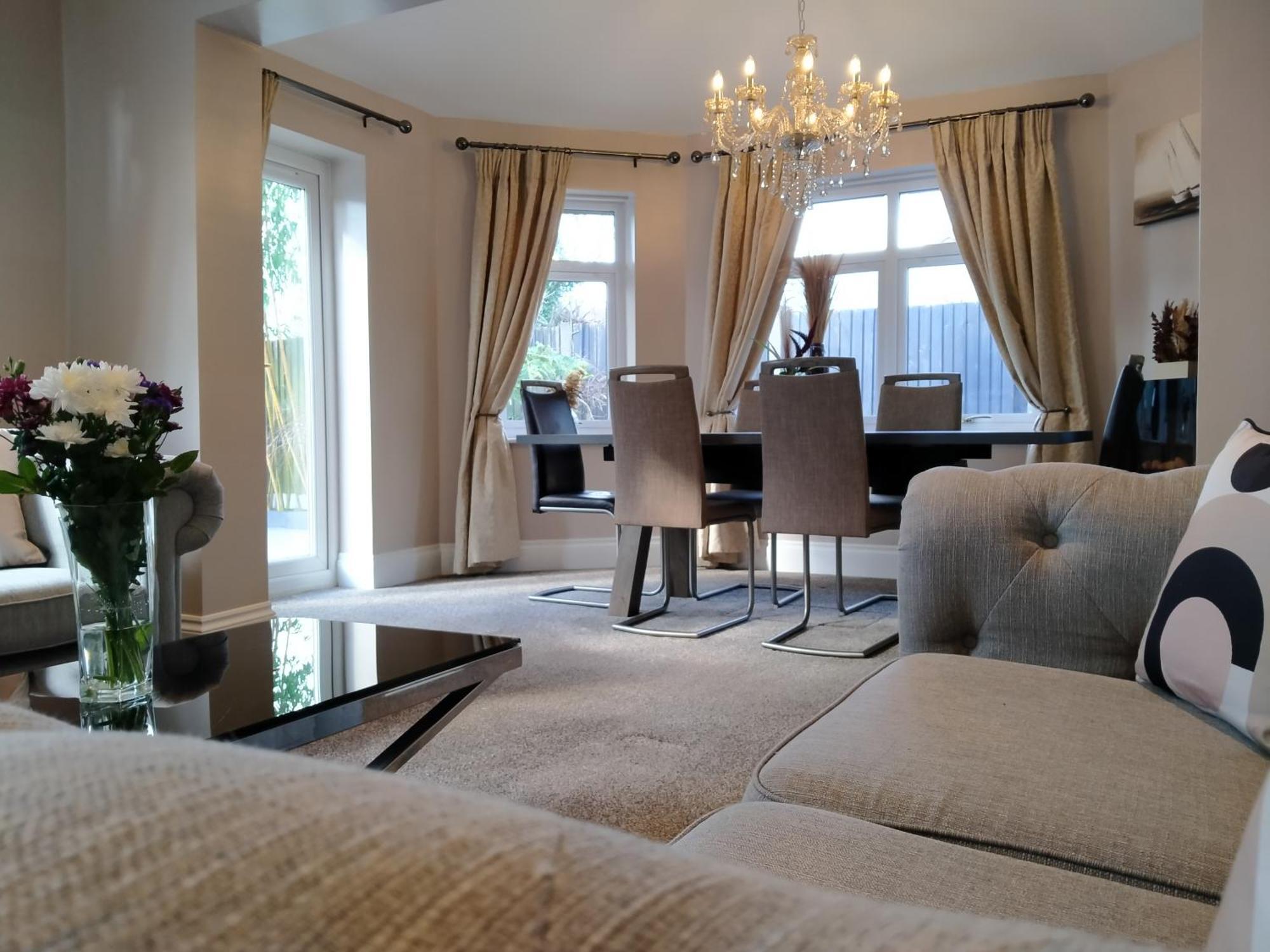 Villa Sirius House - Sleeps 7, Driveway, Garden Crewe Exterior foto